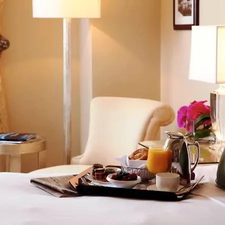 Warwick 4* New York