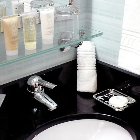 Aura Times Square Hotel 4*