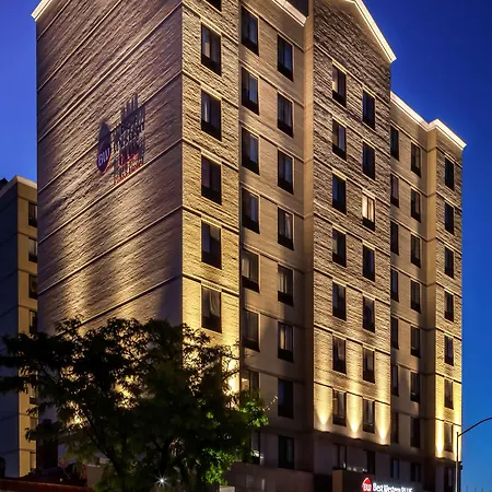 Hotel Western Plaza 3*