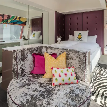 Staypineapple, An Artful Hotel, Midtown Hotel 4*
