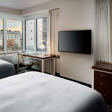 Hilton Brooklyn - Newly Renovated New York