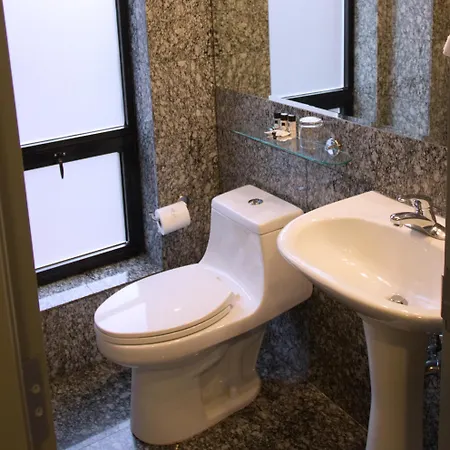 The Ridge 3* New York