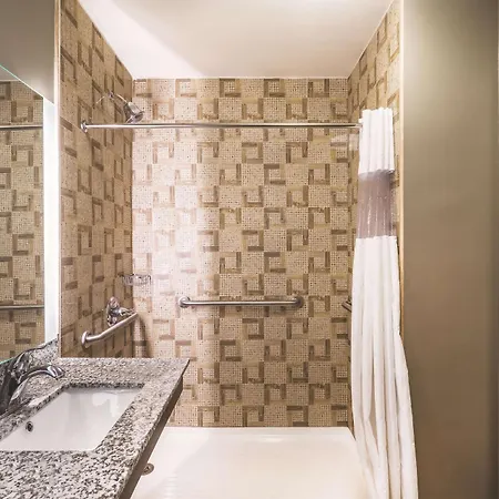 La Quinta By Wyndham Brooklyn Hotel 3*