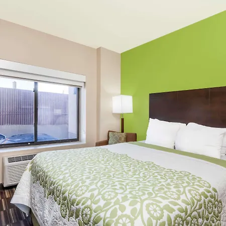 Days & By Wyndham Jamaica Jfk Airport Hotel