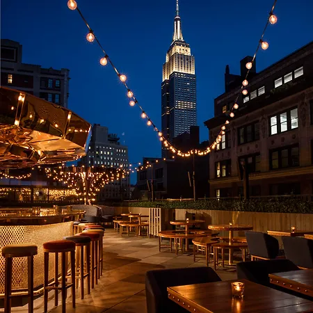 Moxy Nyc Times Square Hotel 3*