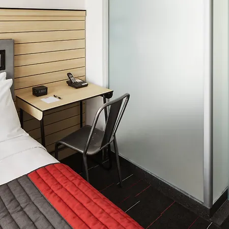 Pod Times Square Hotel