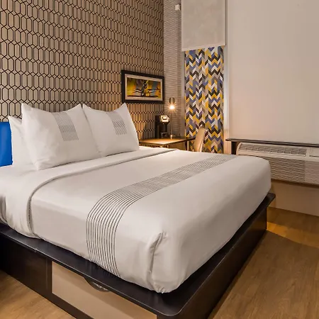Glo Western Brooklyn Nyc Hotel 3*