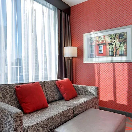 Hotel Comfort & Near Stadium 4*