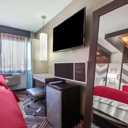 The Vue Hotel, Ascend Collection Hotel 3*