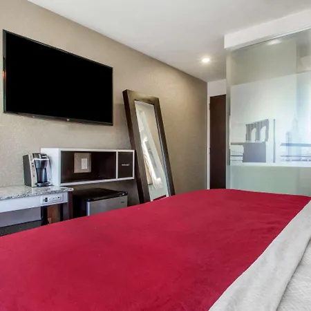 The Vue Hotel, Ascend Collection 3*