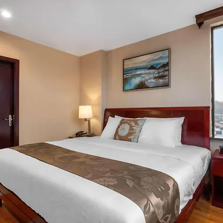 Hotel The L New York