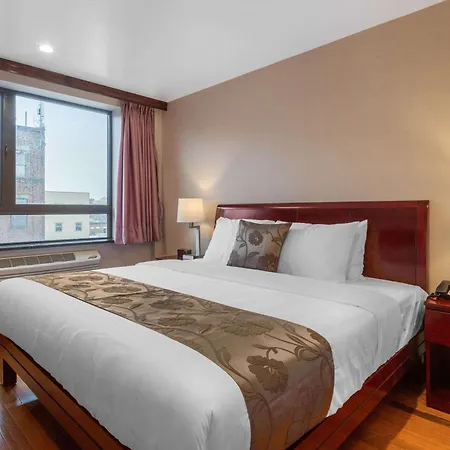 The L Hotel