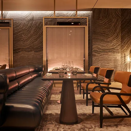Hotel Equinox 5*