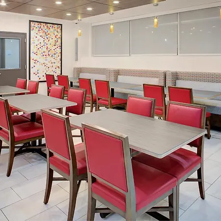 Express - Bronx Nyc - Yankee Stadium, An Ihg 3*