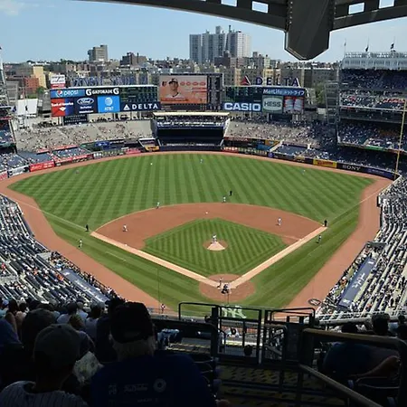 Express - Bronx Nyc - Yankee Stadium, An Ihg 3*