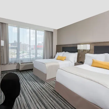 Wyndham Garden Laguardia South 3*