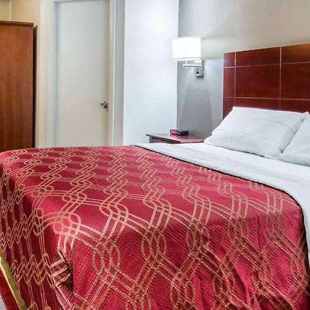 Hotel Econo South Ozone Park 2*