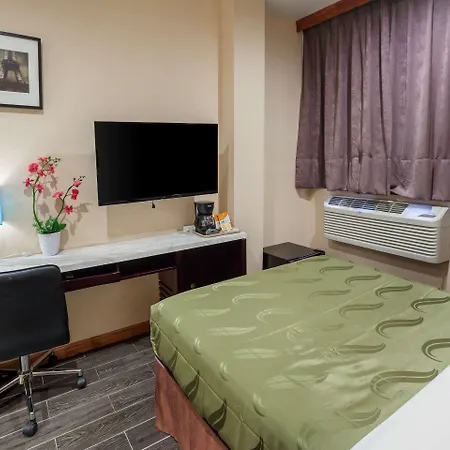 Quality Near Sunset Park 3* New York