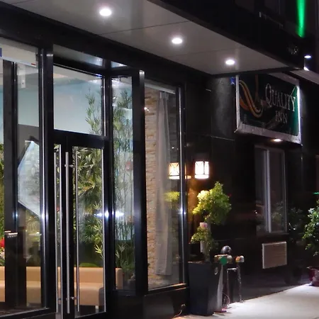 Hotel Quality Near Sunset Park 3*