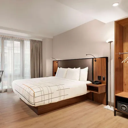 La Quinta By Wyndham Time Square South