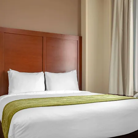Hotel Comfort & Near Jfk Air Train