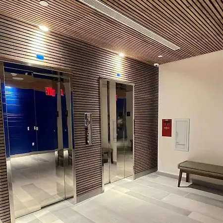Western Premier Empire State Hotel 3*
