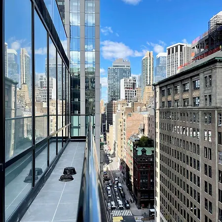 Hotel Western Premier Empire State 3*