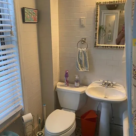 Apartment Brownstone Loft 30 Day Bookings *