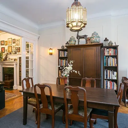 Lefferts Manor Bed & Breakfast
