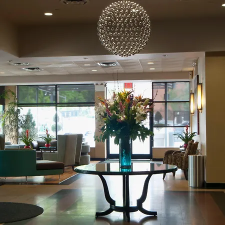 The Laguardia Hotel 3*