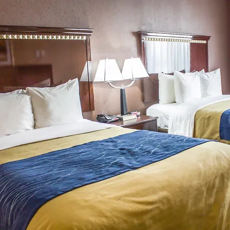 Travelodge By Wyndham Queens New York