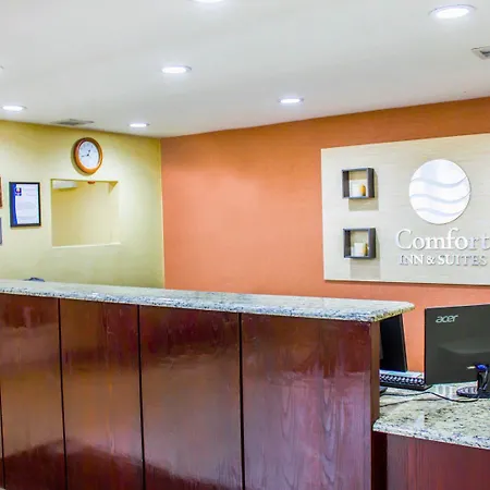 Travelodge By Wyndham Queens Hotel 3*