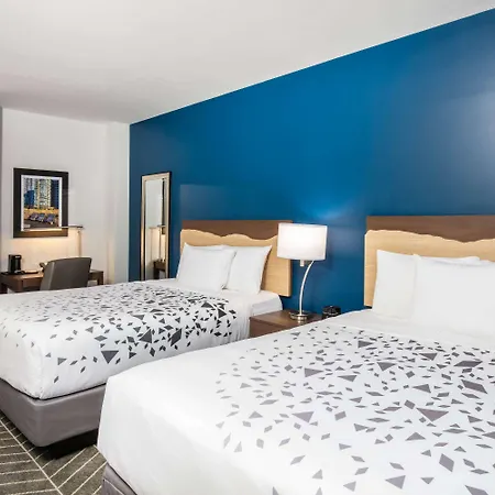 Hotel La Quinta Long Island New York