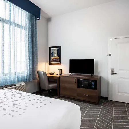 La Quinta Long Island 3*