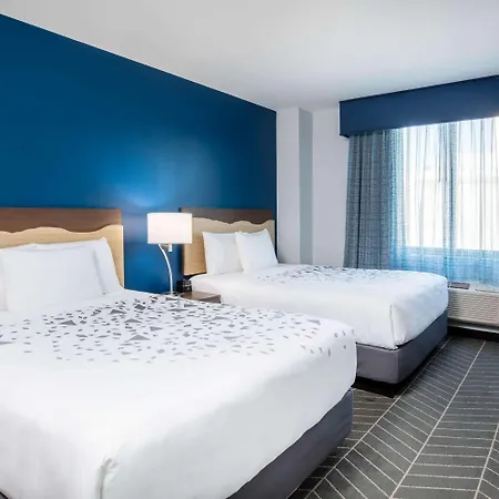 La Quinta Long Island