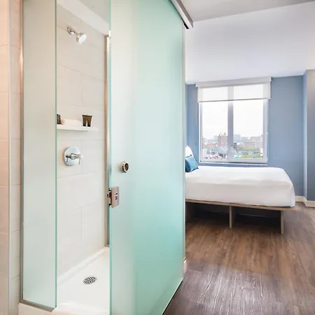 Wingate By Wyndham Bronx Haven Park Hotel