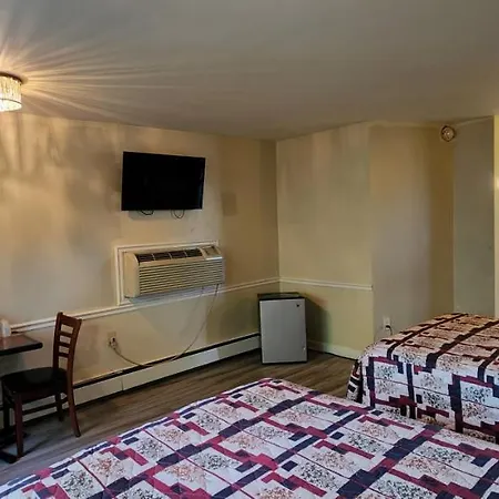 Hotel Essence Collection Staten Island 3*