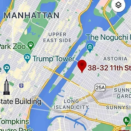 3 Bedrooms 2 Stops To Manhattan Apartment *