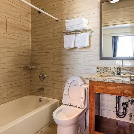 Hotel Astoria Laguardia 3*
