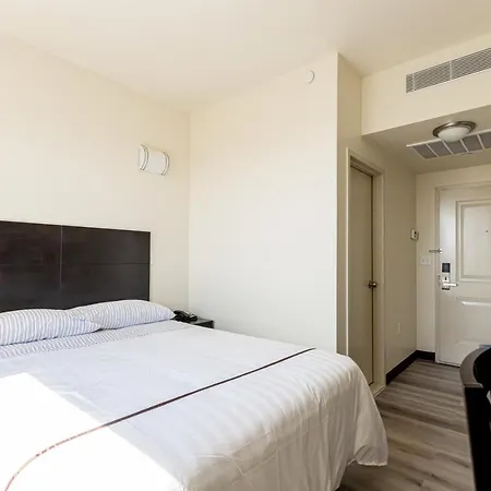 Astoria Laguardia Hotel