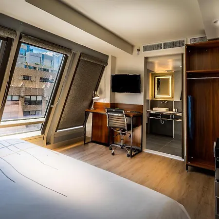 Hotel La Quinta By Wyndham Time Square South New York