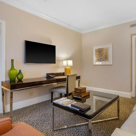 Hotel Omni Berkshire Place 4*