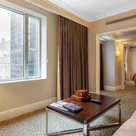 Hotel Omni Berkshire Place 4*