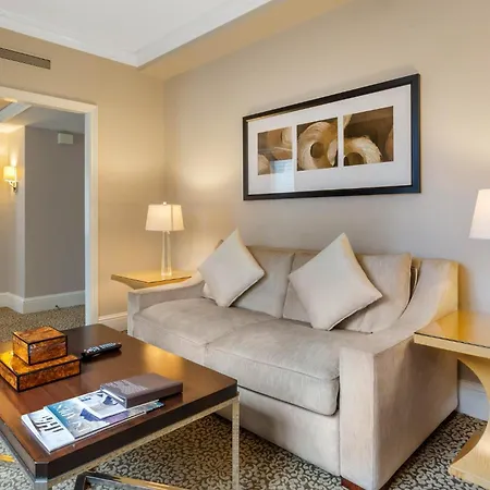 Omni Berkshire Place Hotel