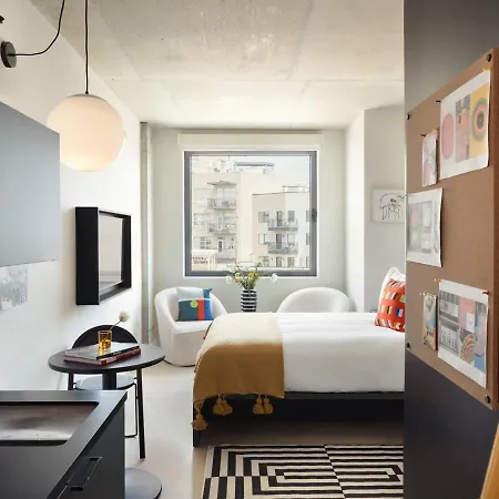 Penny Williamsburg Hotel 4*