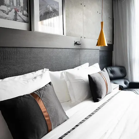 Hotel 42 Williamsburg 4*