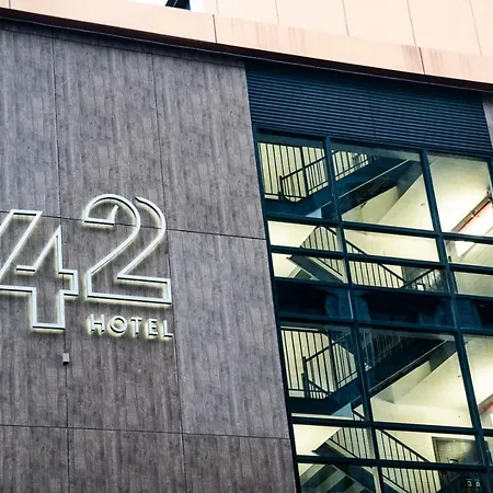 42 Williamsburg Hotel 4*
