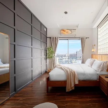 The Modernist Hotel 2*