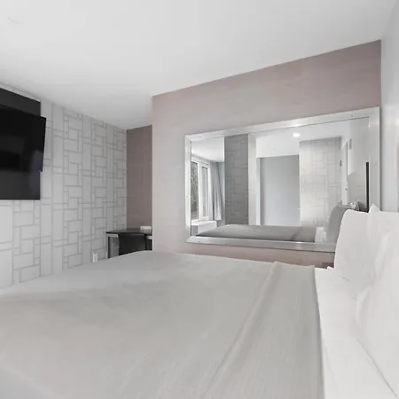 Hotel 365 Bronx - Yankee Stadium 3*
