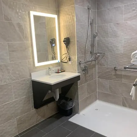 Hotel Days By Wyndham Bronx Nyc 3*